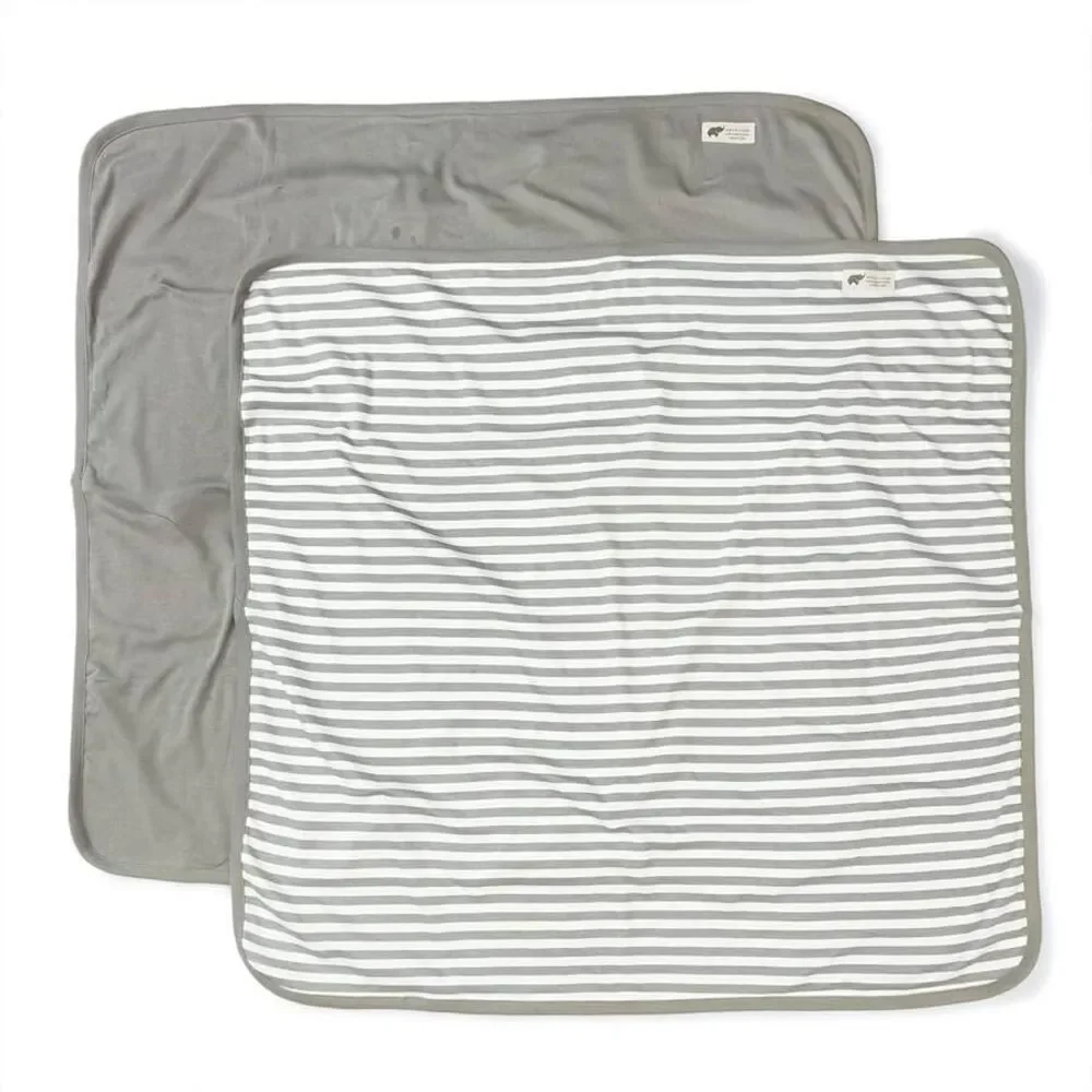 NWT Monica and Andy Organic Cotton 8 piece Blanket and Burp Cloth Bundle - Gende